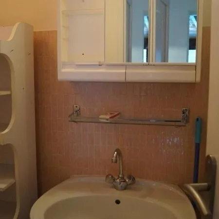 4 Personnes T2 Praloup 1600 5 Pers. Apartamento